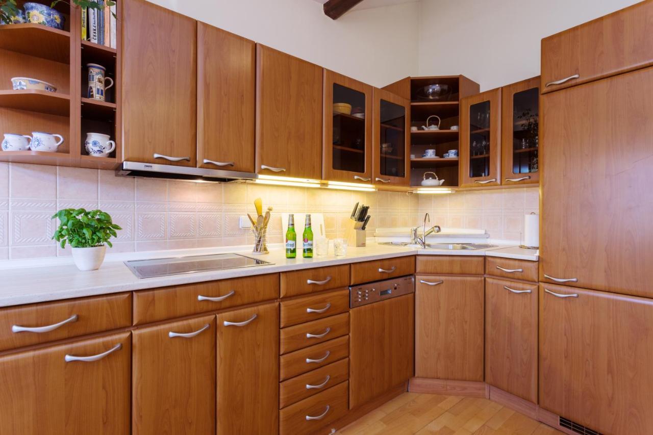 Perunova Apartments Прага Екстер'єр фото
