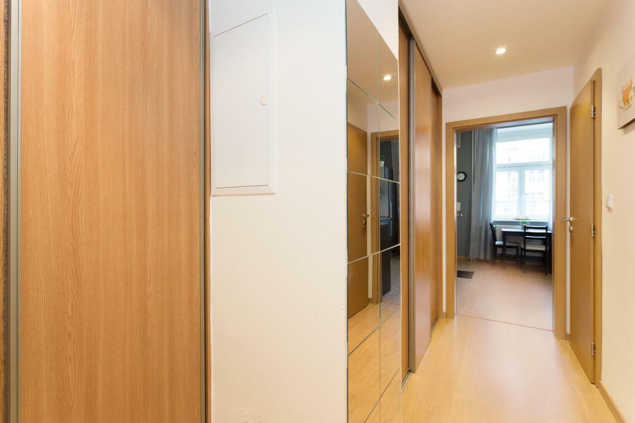 Perunova Apartments Прага Екстер'єр фото